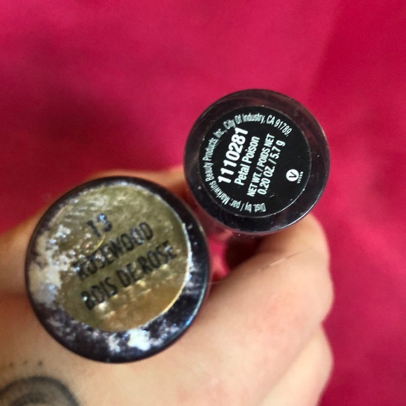 2 lip glosses - Picture 2 of 2